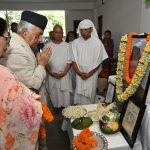 निवासमै पुगेर राष्ट्रपतिले दिए कांग्रेस नेता श्रेष्ठलाई श्रद्धाञ्जली